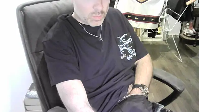 Chrisprngr online show from June 8, 2026, 4:51 pm