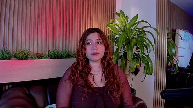 AdelaTaylor online show from September 25, 2025, 7:39 pm