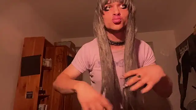 Snapshot of emilydee666 chatting on September 28, 2025, 9:53 pm emilydee666 online show from September 28, 2025, 9:53 pm