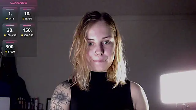 Alismoona online show from December 2, 2025, 1:39 pm