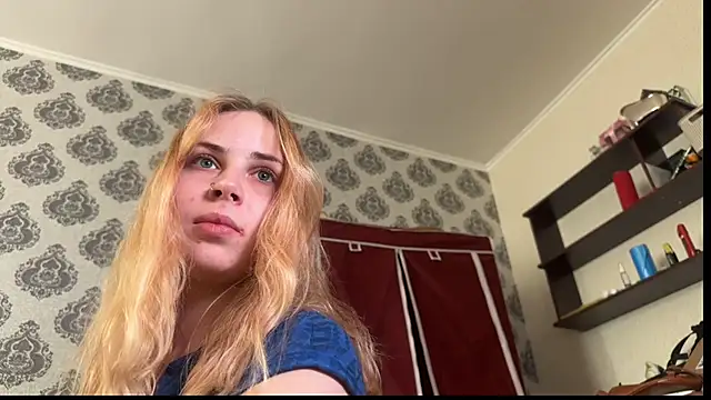 Snapshot of Alismoona chatting on July 11, 2026, 2:20 pm Alismoona online show from July 11, 2026, 2:20 pm