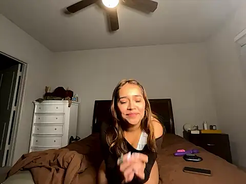 eurydicee online show from January 18, 2026, 3:32 am