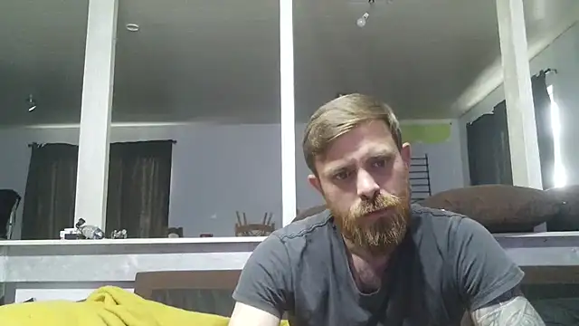 Bikerhot883hd online show from May 6, 2026, 3:28 pm