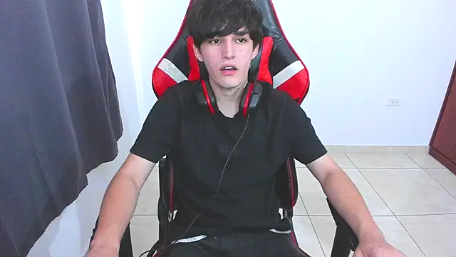 Snapshot of eren_188 chatting on September 18, 2025, 7:27 pm eren 188 online show from September 18, 2025, 7:27 pm