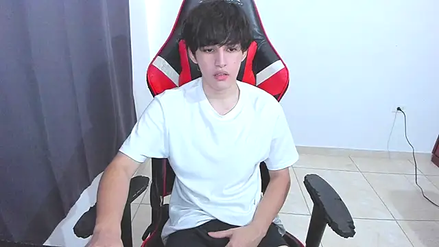 Snapshot of eren_188 chatting on October 17, 2025, 6:21 pm eren 188 online show from October 17, 2025, 6:21 pm