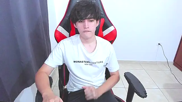 Snapshot of eren_188 chatting on October 24, 2025, 6:15 pm eren 188 online show from October 24, 2025, 6:15 pm