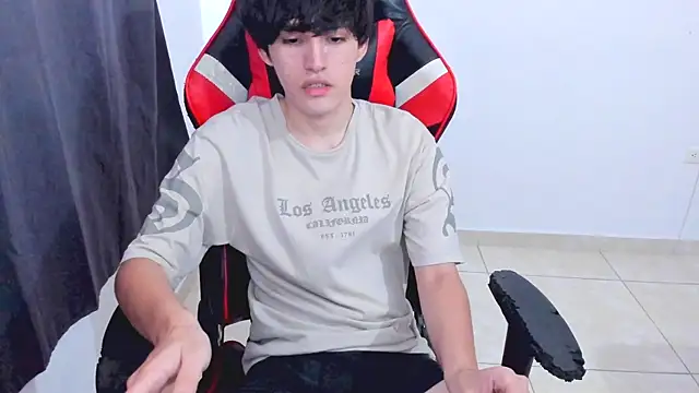 Snapshot of eren_188 chatting on October 31, 2025, 7:15 pm eren 188 online show from October 31, 2025, 7:15 pm