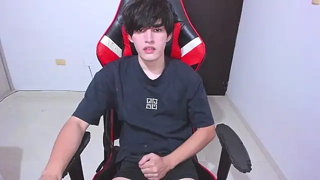 Snapshot of eren_188 chatting on February 21, 2026, 5:03 pm eren 188 online show from February 21, 2026, 5:03 pm