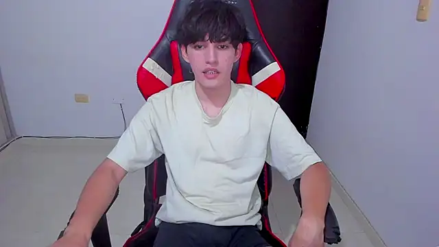 Snapshot of eren_188 chatting on March 31, 2026, 2:46 am eren 188 online show from March 31, 2026, 2:46 am