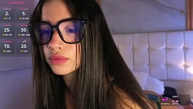 Snapshot of mia_2406_ chatting on June 5, 2026, 8:09 am mia 2406 online show from June 5, 2026, 8:09 am