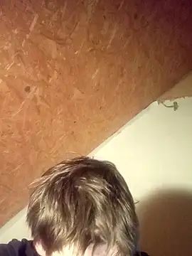 Salon1986 online show from October 22, 2025, 10:53 pm