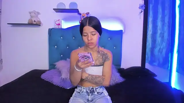 Snapshot of sandy_ass_69 chatting on October 22, 2025, 3:40 am sandy ass 69 online show from October 22, 2025, 3:40 am