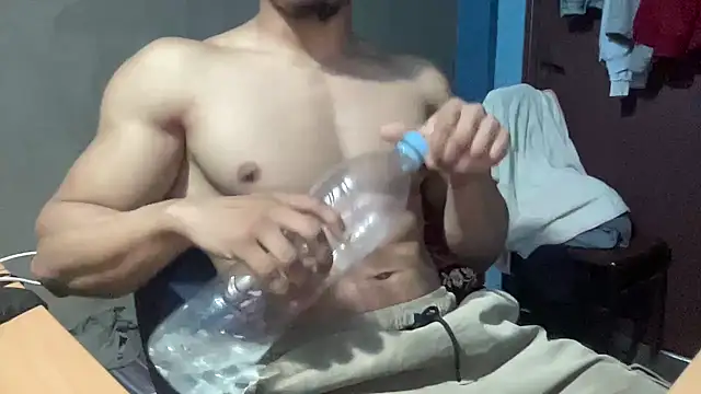 Snapshot of veilofstrength chatting on October 21, 2025, 7:25 pm veilofstrength online show from October 21, 2025, 7:25 pm