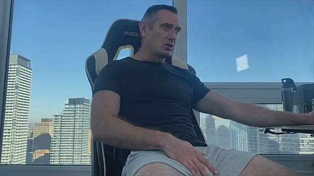 Snapshot of TheDonnyBasilisk chatting on October 3, 2025, 1:30 pm TheDonnyBasilisk online show from October 3, 2025, 1:30 pm