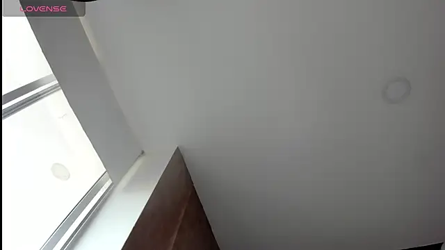 sweet  vanessa1 online show from June 9, 2026, 10:32 pm