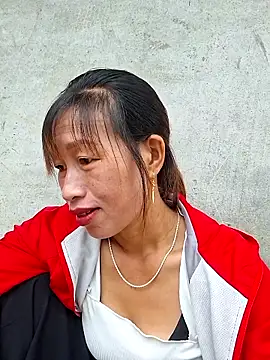 Snapshot of ngocngoc_cute chatting on October 6, 2025, 1:14 am ngocngoc cute online show from October 6, 2025, 1:14 am