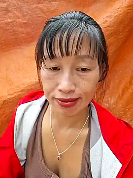 Snapshot of ngocngoc_cute chatting on October 24, 2025, 1:03 am ngocngoc cute online show from October 24, 2025, 1:03 am