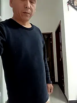 Snapshot of CWQ123 chatting on November 15, 2025, 11:32 pm CWQ123 online show from November 15, 2025, 11:32 pm