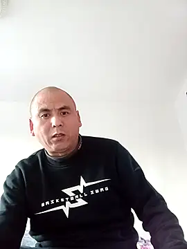 Snapshot of CWQ123 chatting on December 16, 2025, 8:19 am CWQ123 online show from December 16, 2025, 8:19 am