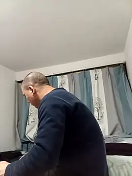 Snapshot of CWQ123 chatting on December 18, 2025, 2:23 pm CWQ123 online show from December 18, 2025, 2:23 pm