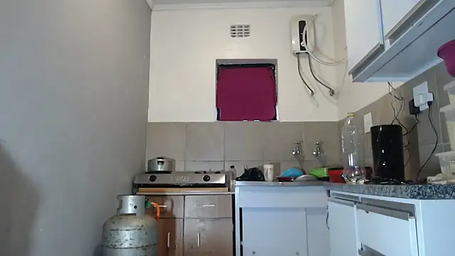 YummySyriaxoxo online show from November 12, 2025, 3:29 am