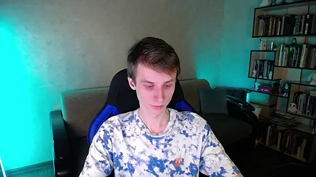 yes cute boy  online show from March 5, 2026, 6:37 pm