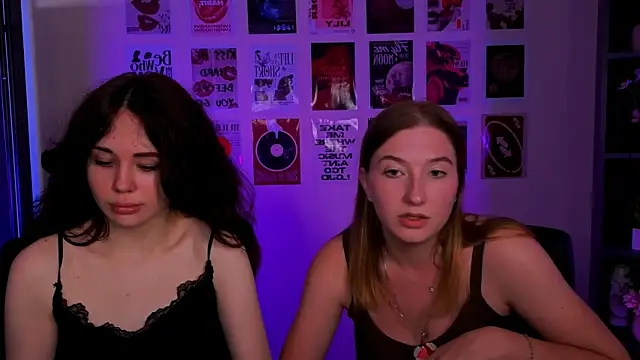 riley sanders online show from August 7, 2026, 7:38 pm