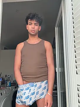 Gipsyboysteve online show from May 4, 2026, 7:04 am