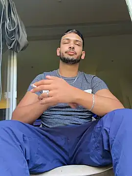 Gipsyboysteve online show from July 18, 2026, 8:29 am