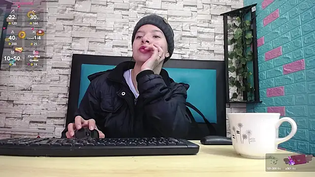 Snapshot of maily_can chatting on October 4, 2025, 12:25 pm maily can online show from October 4, 2025, 12:25 pm