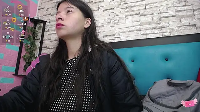 Snapshot of maily_can chatting on October 23, 2025, 12:59 pm maily can online show from October 23, 2025, 12:59 pm