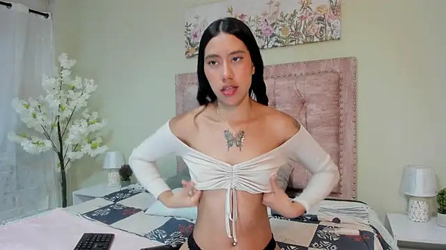 Snapshot of Mei_Lin_Luna chatting on October 9, 2025, 7:23 pm Mei Lin Luna online show from October 9, 2025, 7:23 pm