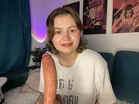 Snapshot of MoonIvy_ chatting on September 14, 2025, 5:12 pm MoonIvy  online show from September 14, 2025, 5:12 pm