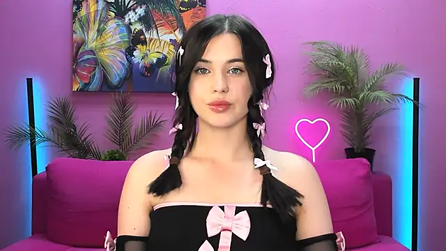 Snapshot of lil_angel_ chatting on September 23, 2025, 2:09 pm lil angel online show from September 23, 2025, 2:09 pm