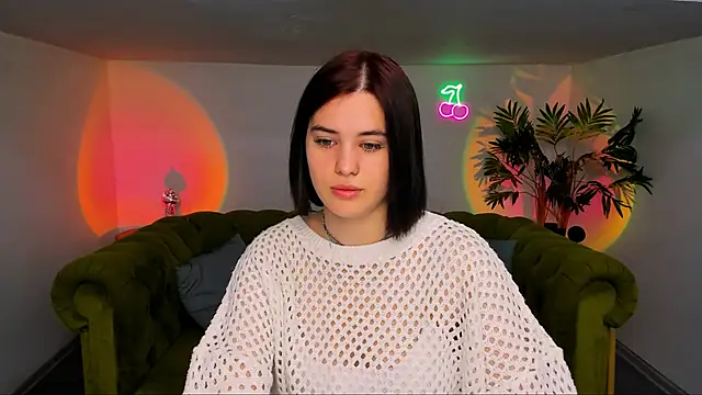 Snapshot of lil_angel_ chatting on October 26, 2025, 8:42 am lil angel online show from October 26, 2025, 8:42 am