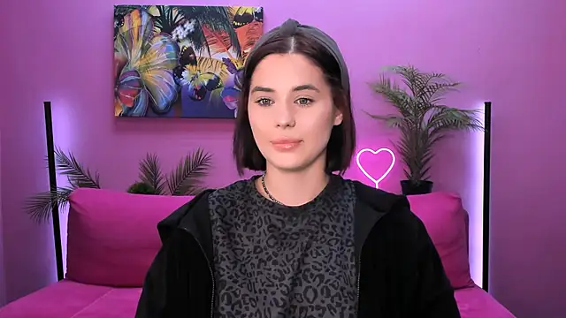 Snapshot of lil_angel_ chatting on October 27, 2025, 9:02 am lil angel online show from October 27, 2025, 9:02 am