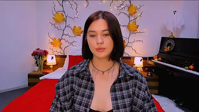 Snapshot of lil_angel_ chatting on October 29, 2025, 1:13 pm lil angel online show from October 29, 2025, 1:13 pm