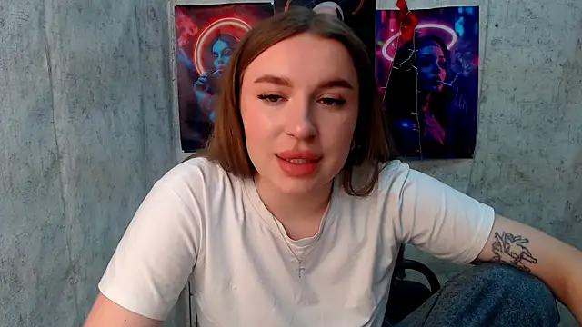 JuliaTopp  online show from March 23, 2026, 8:07 am