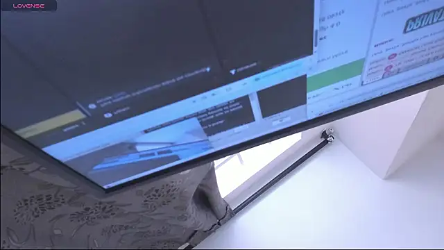 Snapshot of RJBarto chatting on February 7, 2026, 1:26 pm RJBarto online show from February 7, 2026, 1:26 pm