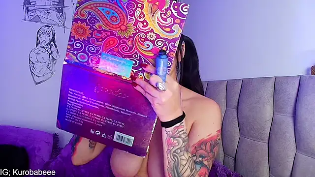 Snapshot of Kuro_Vall chatting on September 18, 2025, 1:46 pm Kuro Vall online show from September 18, 2025, 1:46 pm