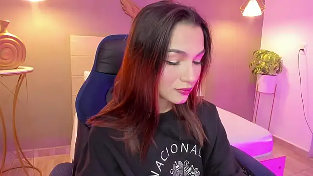 Snapshot of luma_sky_ chatting on September 16, 2025, 4:13 am luma sky  online show from September 16, 2025, 4:13 am