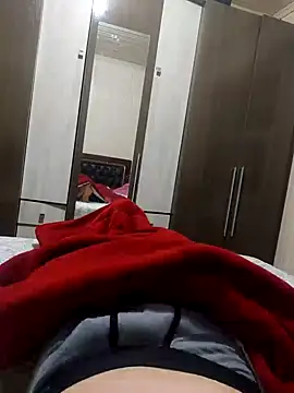 Gustavo198045 online show from October 29, 2025, 3:09 am