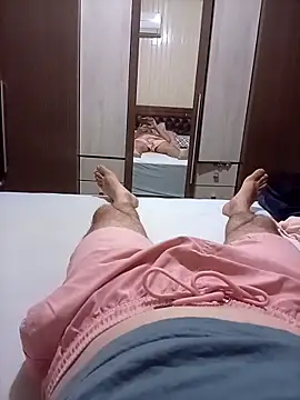 Gustavo198045 online show from March 11, 2026, 12:49 am