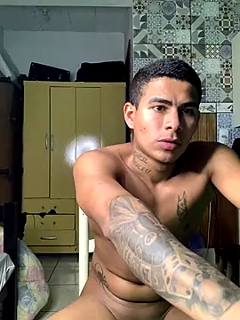 Snapshot of Novindot23cm chatting on December 3, 2025, 2:04 pm Novindot23cm online show from December 3, 2025, 2:04 pm