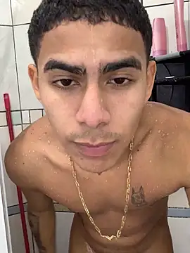 Snapshot of Novindot23cm chatting on January 6, 2026, 10:12 pm Novindot23cm online show from January 6, 2026, 10:12 pm