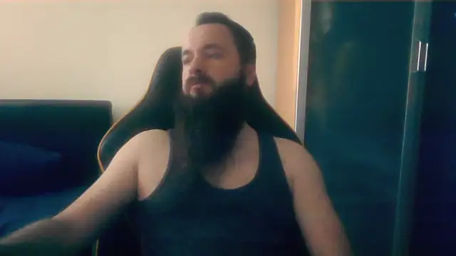 Snapshot of LondonMan1988 chatting on October 24, 2025, 7:27 am LondonMan1988 online show from October 24, 2025, 7:27 am