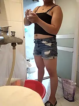 naop04 online show from October 15, 2025, 11:38 pm