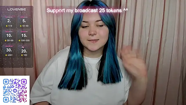 Snapshot of Alisa_Monroe chatting on October 2, 2025, 3:13 am Alisa Monroe online show from October 2, 2025, 3:13 am