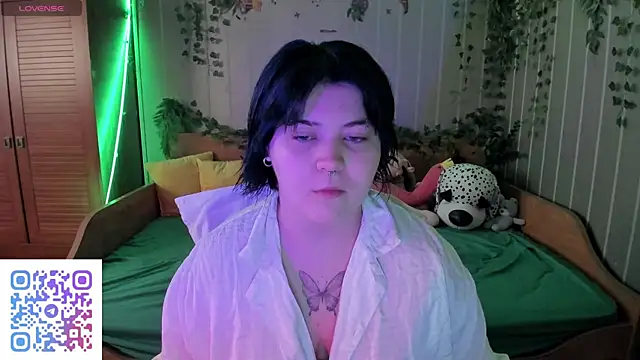 Snapshot of Alisa_Monroe chatting on October 24, 2025, 2:41 am Alisa Monroe online show from October 24, 2025, 2:41 am