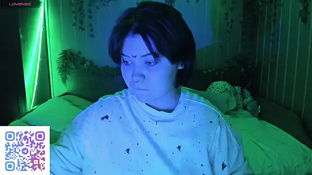 Snapshot of Alisa_Monroe chatting on October 24, 2025, 7:32 pm Alisa Monroe online show from October 24, 2025, 7:32 pm